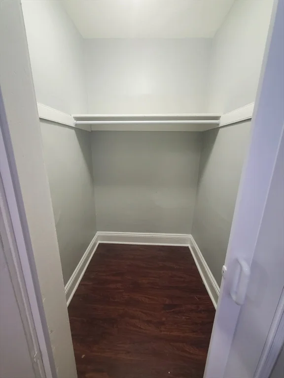 3 bed, 1 bath apartment for rent at 4 Abbotsford Unit 7, Dorchester — photo 7 of 16