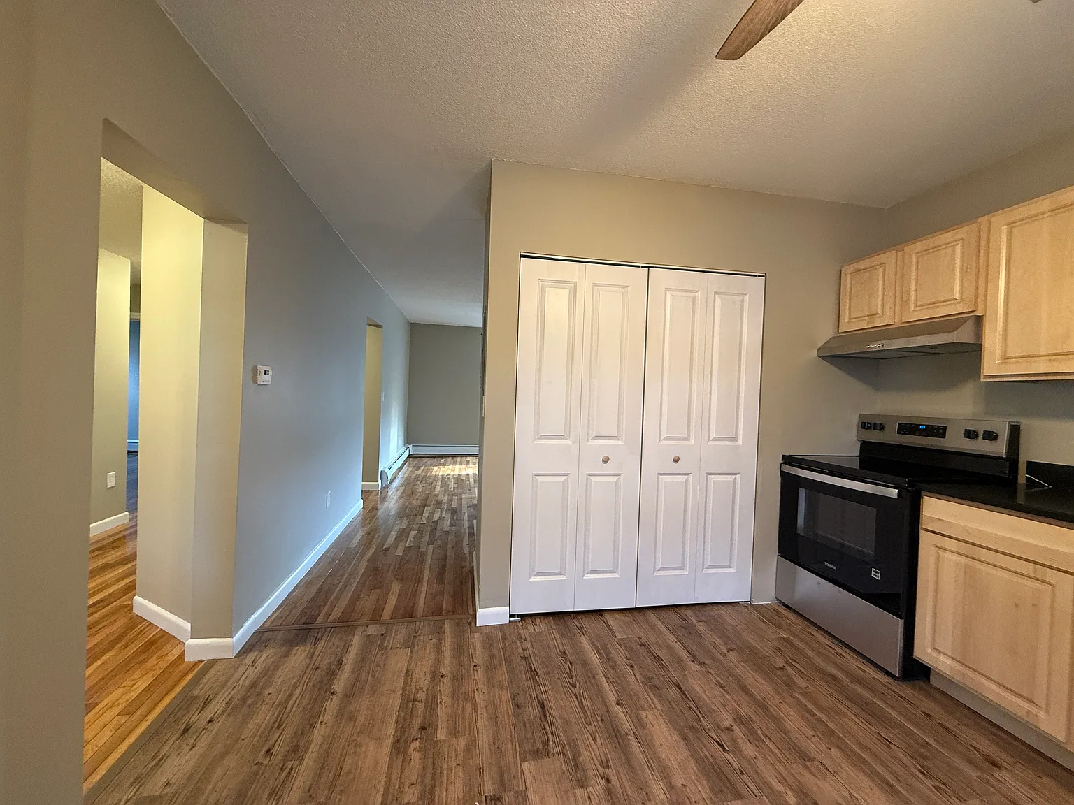 3 bed, 1 bath apartment for rent at 4 Albemarle Ct Unit C, Back Bay — photo 5 of 11