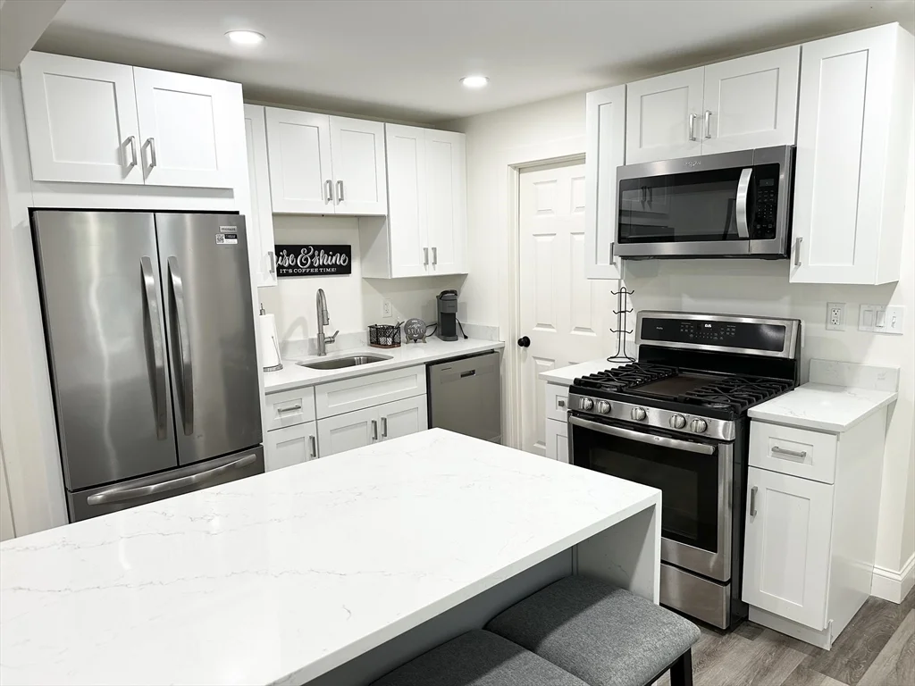 2 bed, 1 bath apartment for rent at 4 Allen St Unit 1, Shawsheen Village — photo 4 of 9