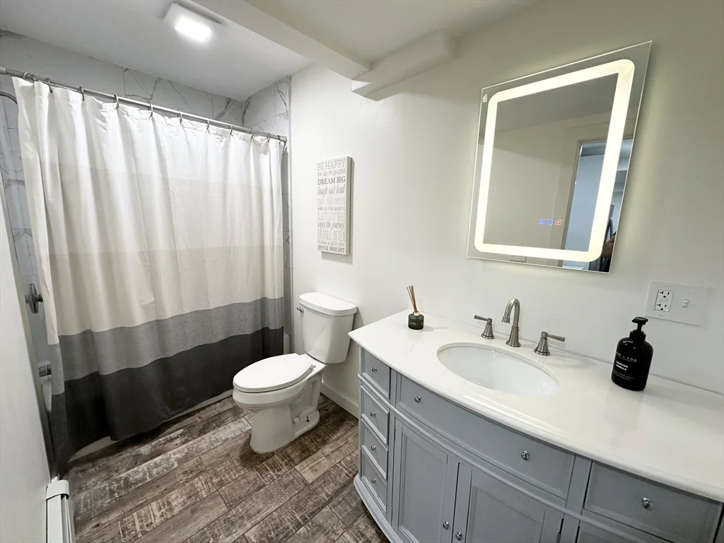 2 bed, 1 bath apartment for rent at 4 Allen St Unit 1, Shawsheen Village — photo 6 of 9