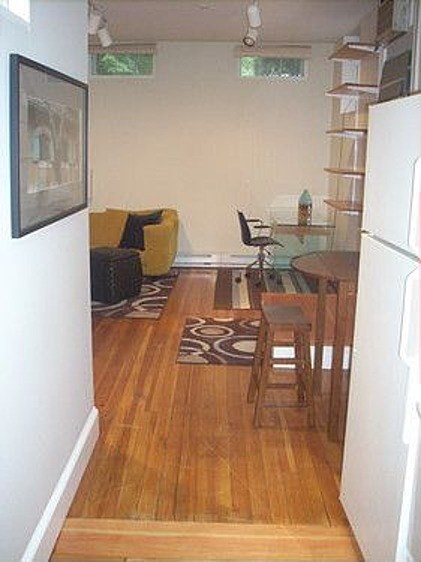 Studio bed, 1 bath apartment for rent at 4 Alton Ct Unit A, Coolidge Corner — photo 4 of 5