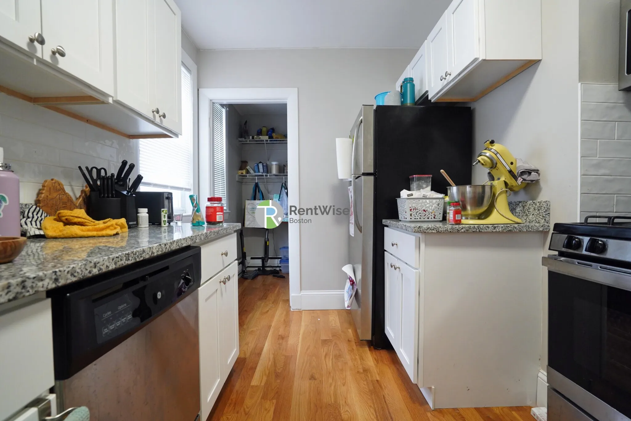 3 bed, 2 bath apartment for rent at 4 Ashford Ct Unit 1, Allston — photo 7 of 24