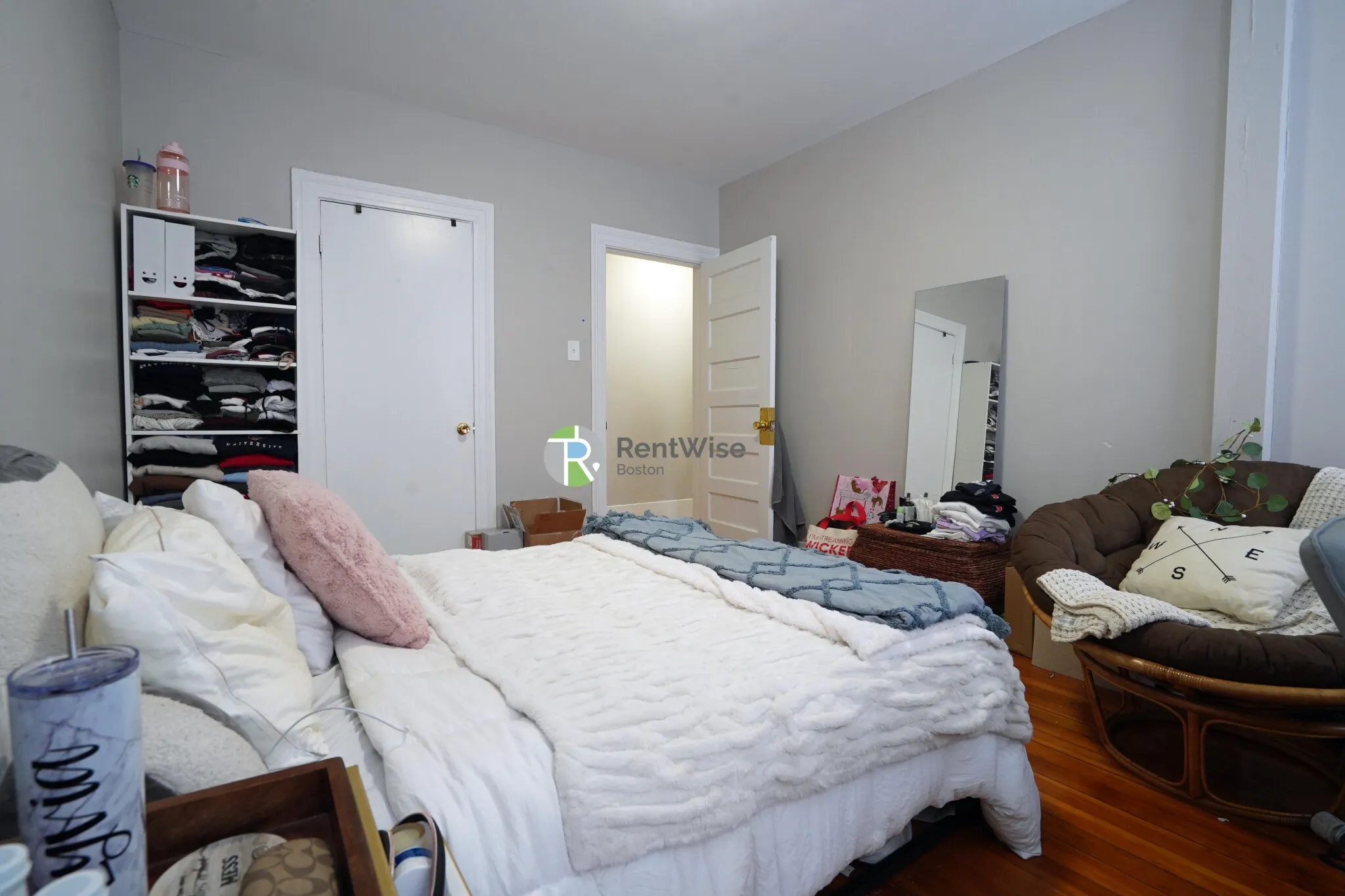 3 bed, 2 bath apartment for rent at 4 Ashford Ct Unit 1, Allston — photo 18 of 24