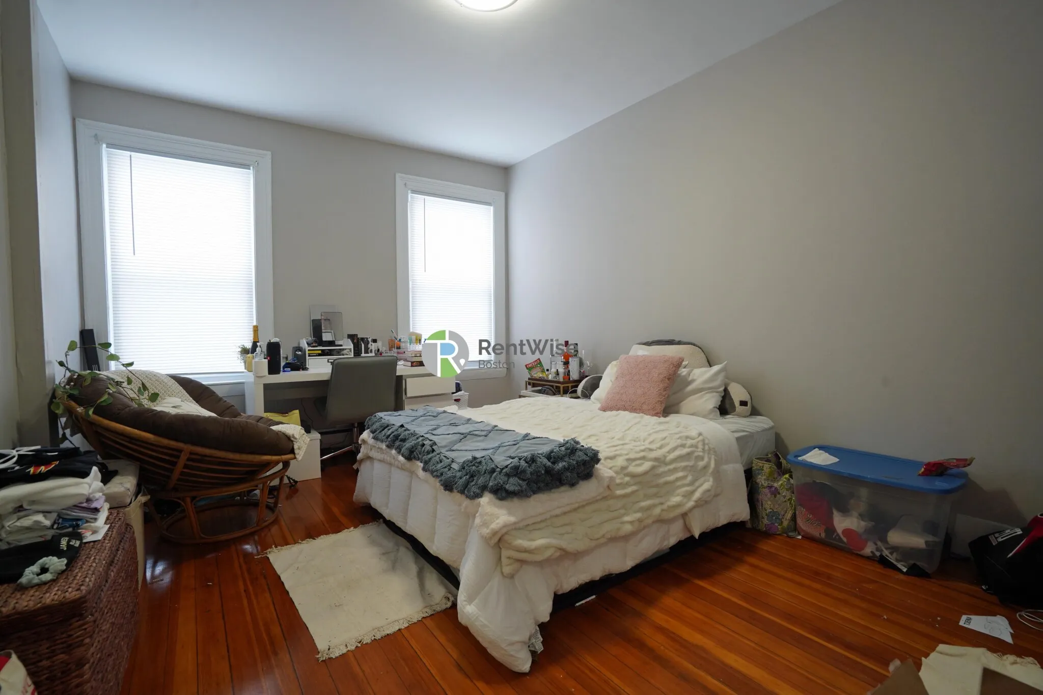 3 bed, 2 bath apartment for rent at 4 Ashford Ct Unit 1, Allston — photo 16 of 24