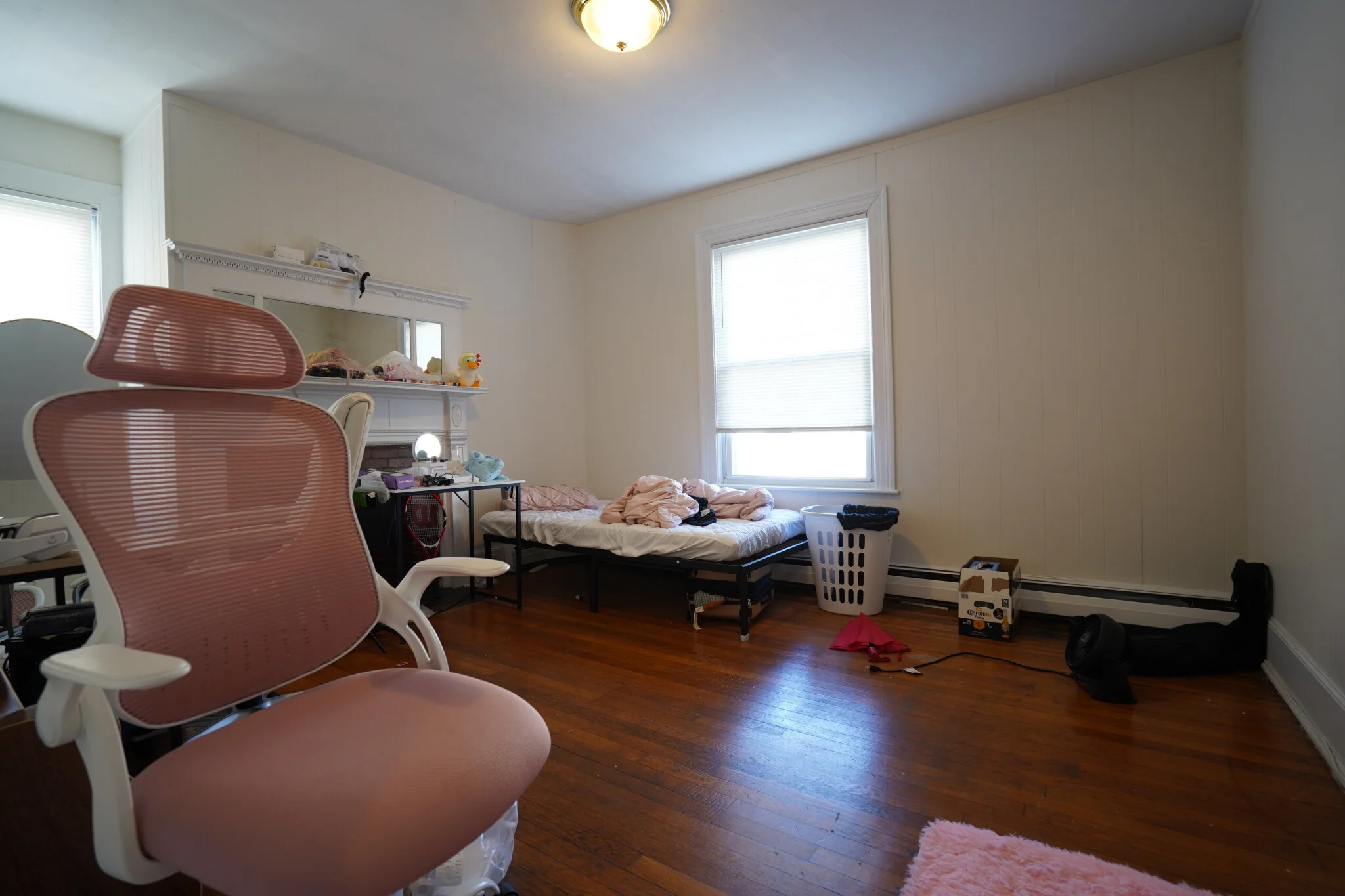 4 bed, 2 bath apartment for rent at 4 Ashford Ct Unit 3, Allston — photo 7 of 17