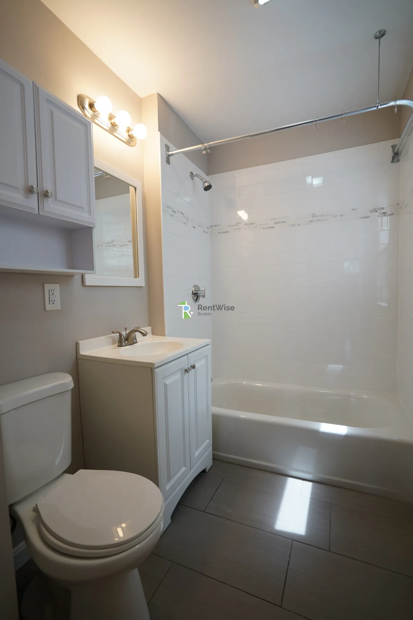 4 bed, 2 bath apartment for rent at 4 Ashford St Unit 2, Allston — photo 17 of 25