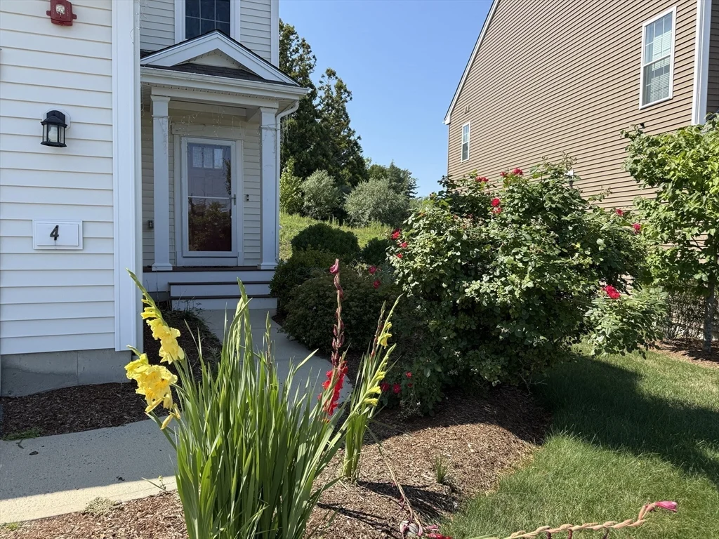 3 bed, 2 bath apartment for rent at 4 Aspen Way, Hopkinton — photo 24 of 25