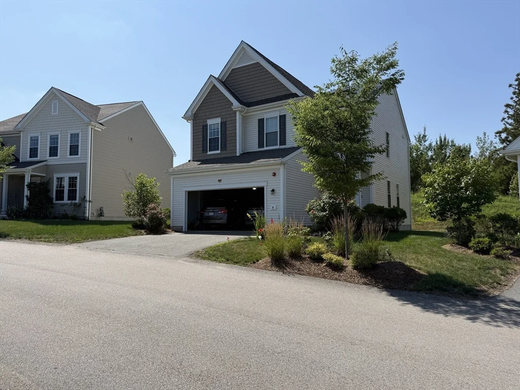 3 bed, 2 bath apartment for rent at 4 Aspen Way, Hopkinton — photo 25 of 25