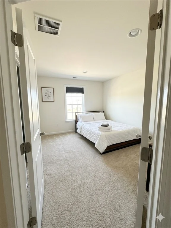 3 bed, 2 bath apartment for rent at 4 Aspen Way, Hopkinton — photo 11 of 25