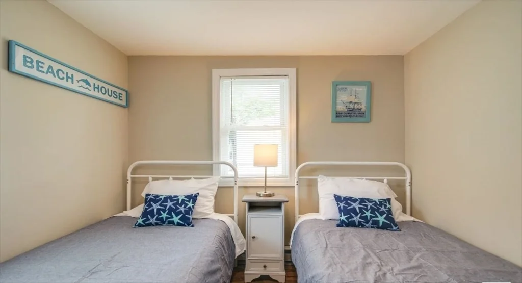 3 bed, 1 bath apartment for rent at 4 Atlantic Ave, Wareham — photo 14 of 25