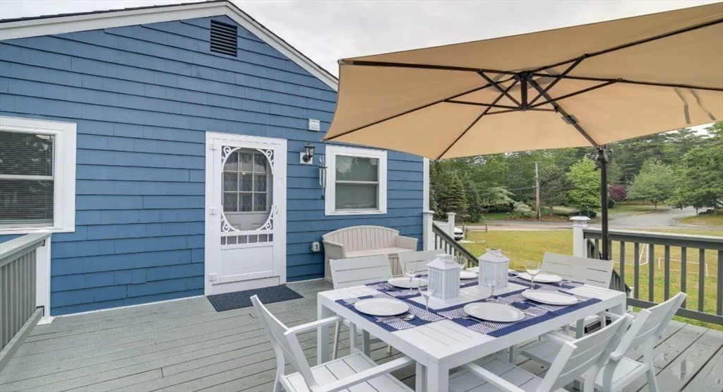3 bed, 1 bath apartment for rent at 4 Atlantic Ave, Wareham — photo 16 of 25