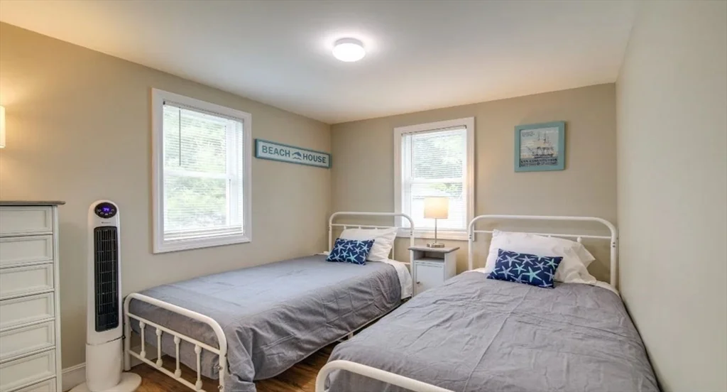 3 bed, 1 bath apartment for rent at 4 Atlantic Ave, Wareham — photo 13 of 25