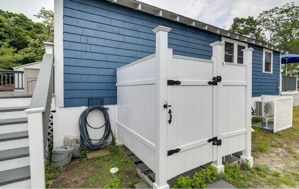 3 bed, 1 bath apartment for rent at 4 Atlantic Ave, Wareham — photo 21 of 25