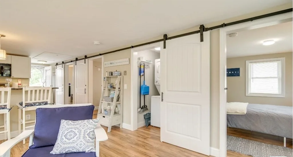 3 bed, 1 bath apartment for rent at 4 Atlantic Ave, Wareham — photo 5 of 25