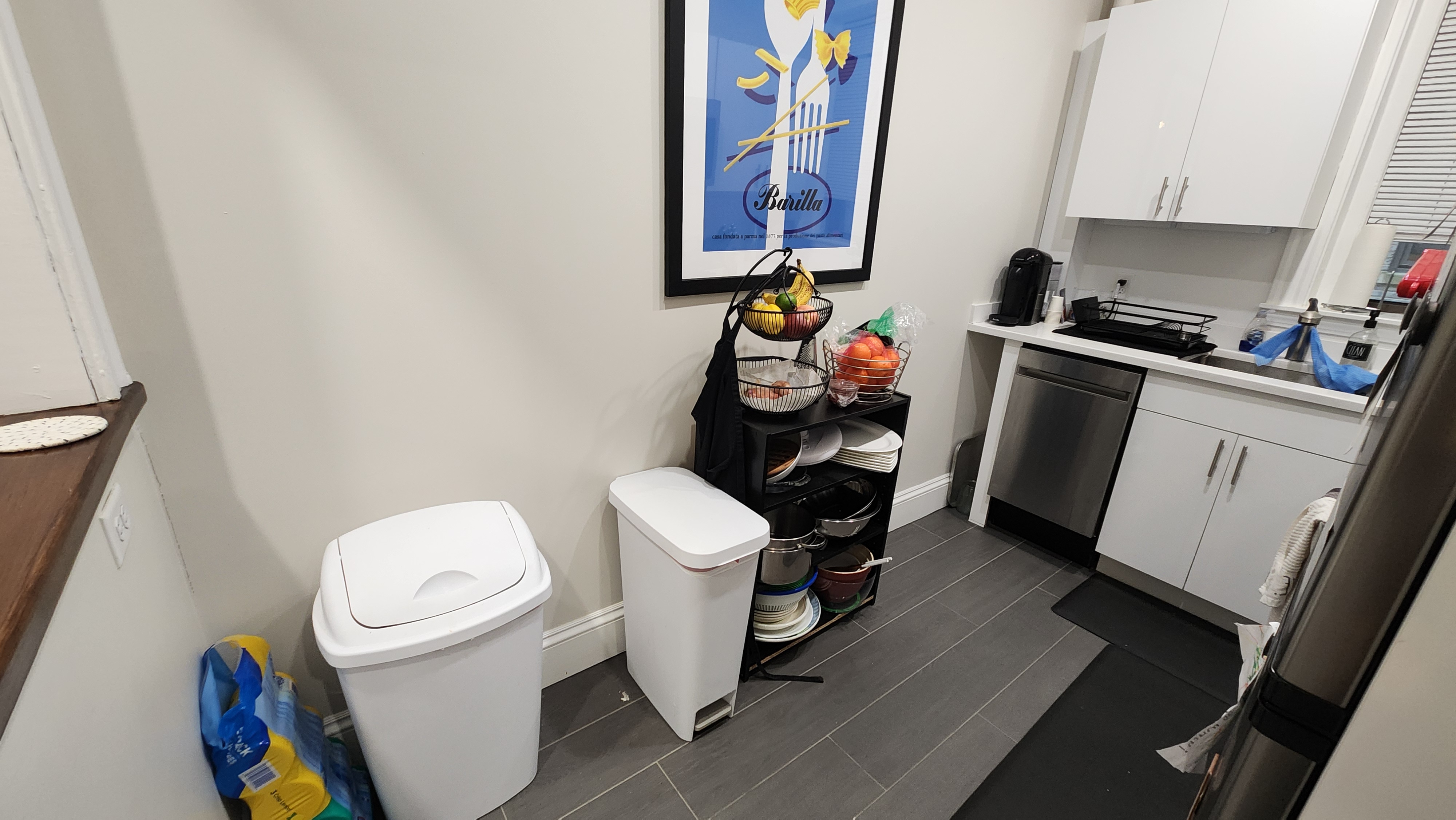 1 bed, 1 bath apartment for rent at 4 Ayr Rd Unit 1, Brighton — photo 3 of 28