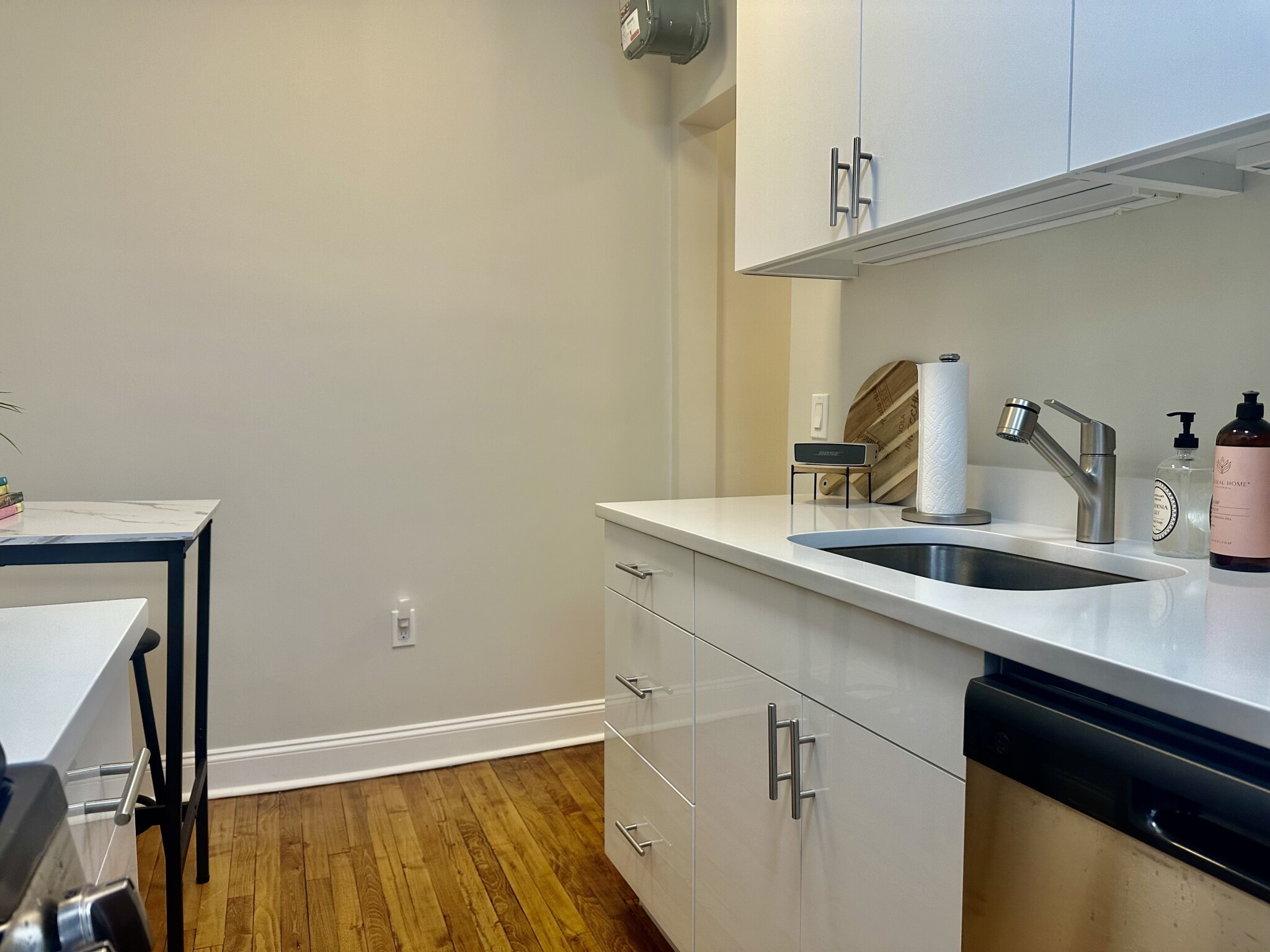 Studio bed, 1 bath apartment for rent at 4 Ayr Rd Unit 42, Brighton — photo 13 of 24