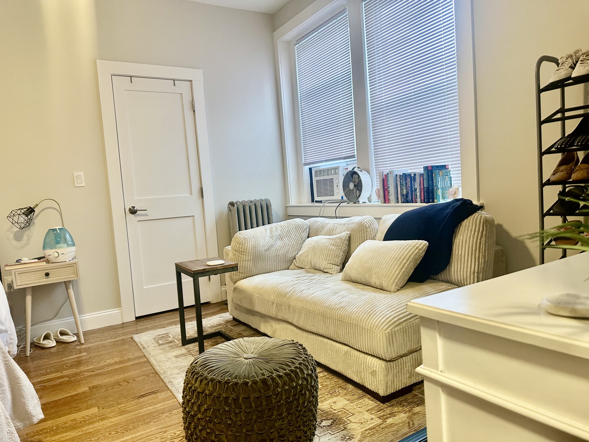 Studio bed, 1 bath apartment for rent at 4 Ayr Rd Unit 42, Brighton — photo 4 of 24