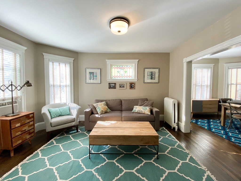 2 bed, 1 bath apartment for rent at 4 Banks St Unit 1, Davis Square — photo 4 of 22