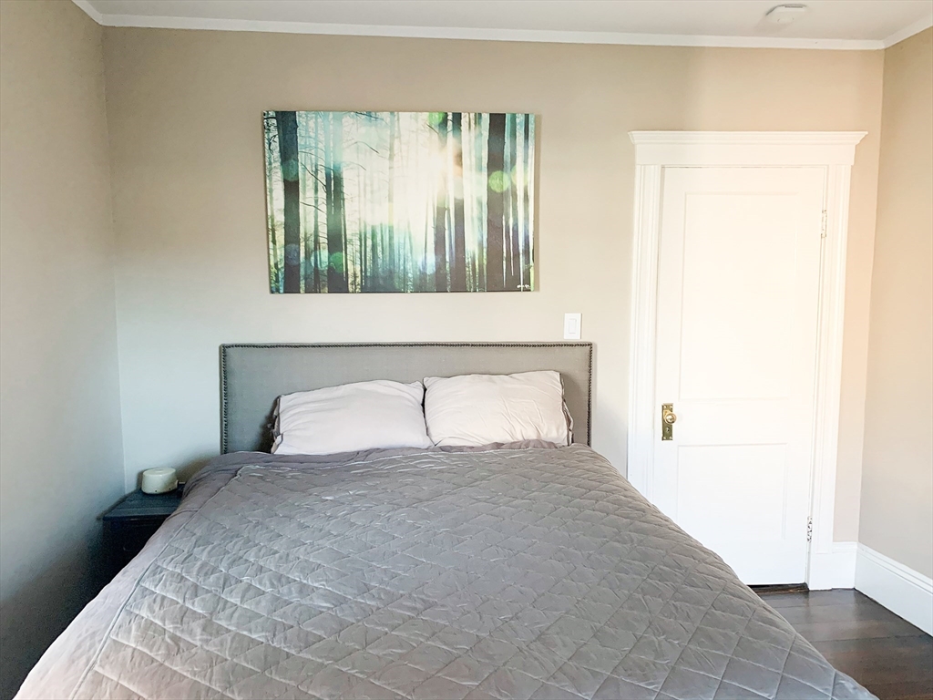 2 bed, 1 bath apartment for rent at 4 Banks St Unit 1, Davis Square — photo 11 of 22