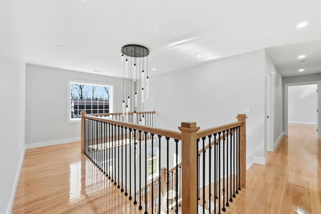 4 bed, 2 bath apartment for rent at 4 Barrows Rd, Worcester — photo 25 of 26