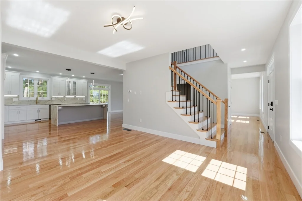 4 bed, 2 bath apartment for rent at 4 Barrows Rd, Worcester — photo 15 of 26