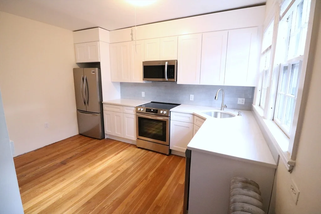 3 bed, 2 bath apartment for rent at 4 Bates St Unit 1, Neighborhood Nine — photo 9 of 24