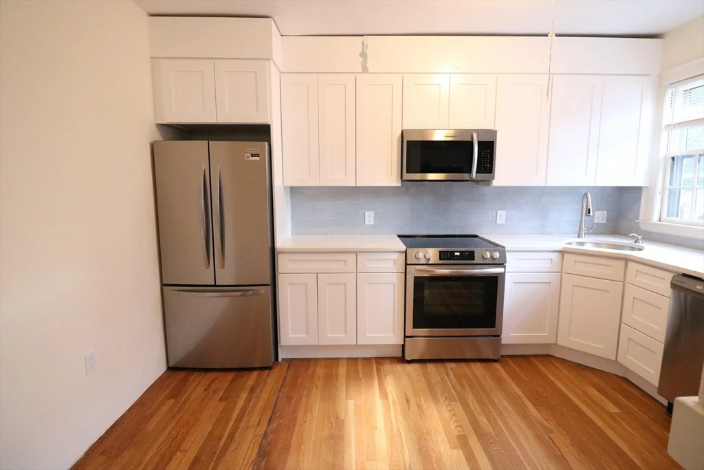 3 bed, 2 bath apartment for rent at 4 Bates St Unit 1, Neighborhood Nine — photo 8 of 24