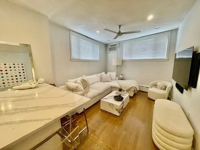 2 bed, 1 bath apartment for rent at 4 Battery St Unit 1, North End — photo 2 of 16