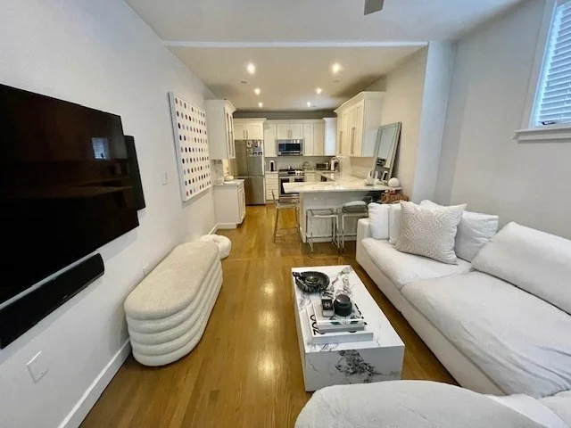 2 bed, 1 bath apartment for rent at 4 Battery St Unit 1, North End