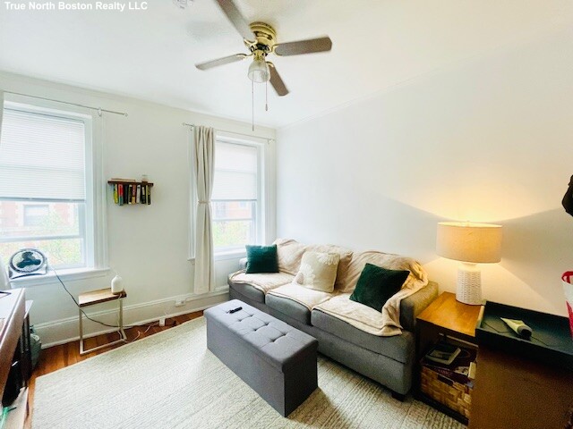 1 bed, 1 bath apartment for rent at 4 Battery St Unit 7, North End — photo 3 of 17