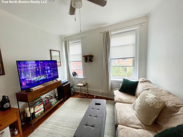 1 bed, 1 bath apartment for rent at 4 Battery St Unit 7, North End
