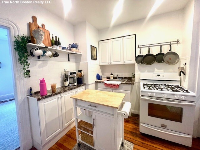 1 bed, 1 bath apartment for rent at 4 Battery St Unit 7, North End — photo 10 of 17