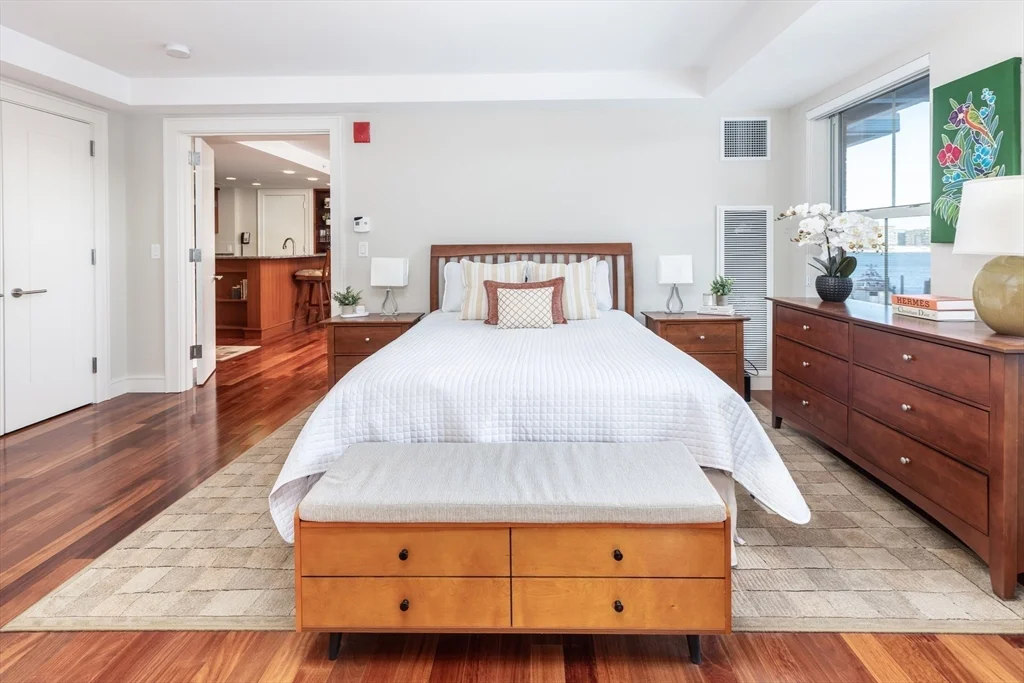 1 bed, 2 bath apartment for rent at 4 Battery Wharf Unit 4301, North End — photo 8 of 25