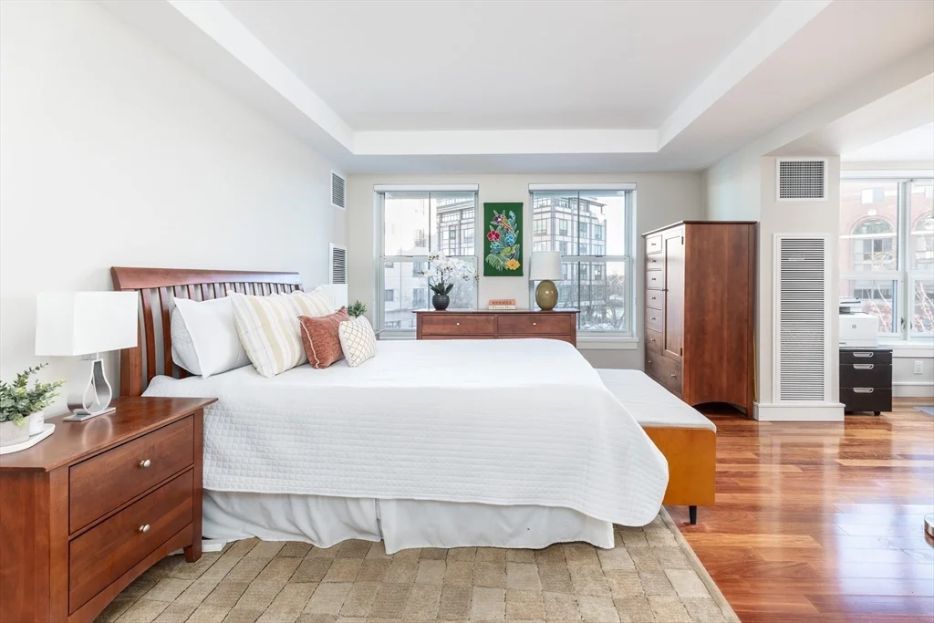 1 bed, 2 bath apartment for rent at 4 Battery Wharf Unit 4301, North End — photo 7 of 25