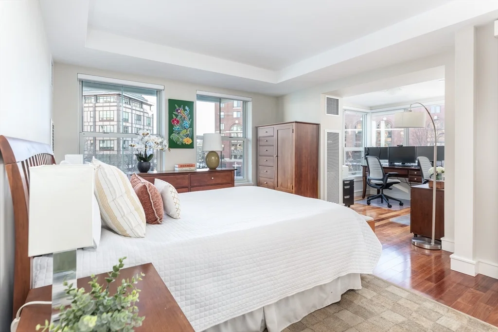 1 bed, 2 bath apartment for rent at 4 Battery Wharf Unit 4301, North End — photo 9 of 25