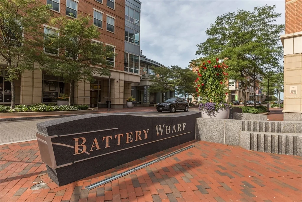 1 bed, 2 bath apartment for rent at 4 Battery Wharf Unit 4301, North End — photo 17 of 25