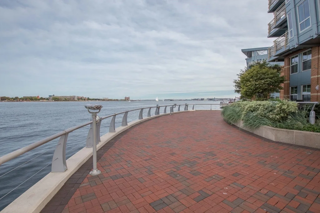 1 bed, 2 bath apartment for rent at 4 Battery Wharf Unit 4301, North End — photo 18 of 25