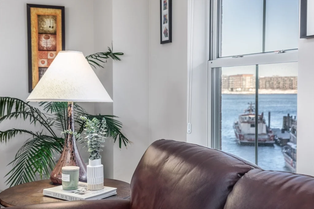 1 bed, 2 bath apartment for rent at 4 Battery Wharf Unit 4301, North End — photo 5 of 25