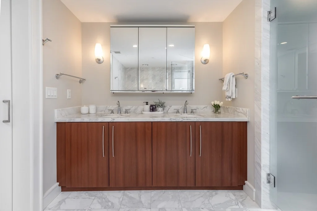 1 bed, 2 bath apartment for rent at 4 Battery Wharf Unit 4301, North End — photo 13 of 25