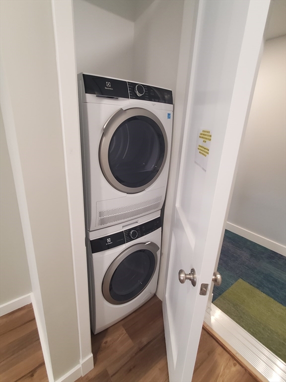 Studio bed, 1 bath apartment for rent at 4 Beale St Unit 3, Dorchester — photo 8 of 9