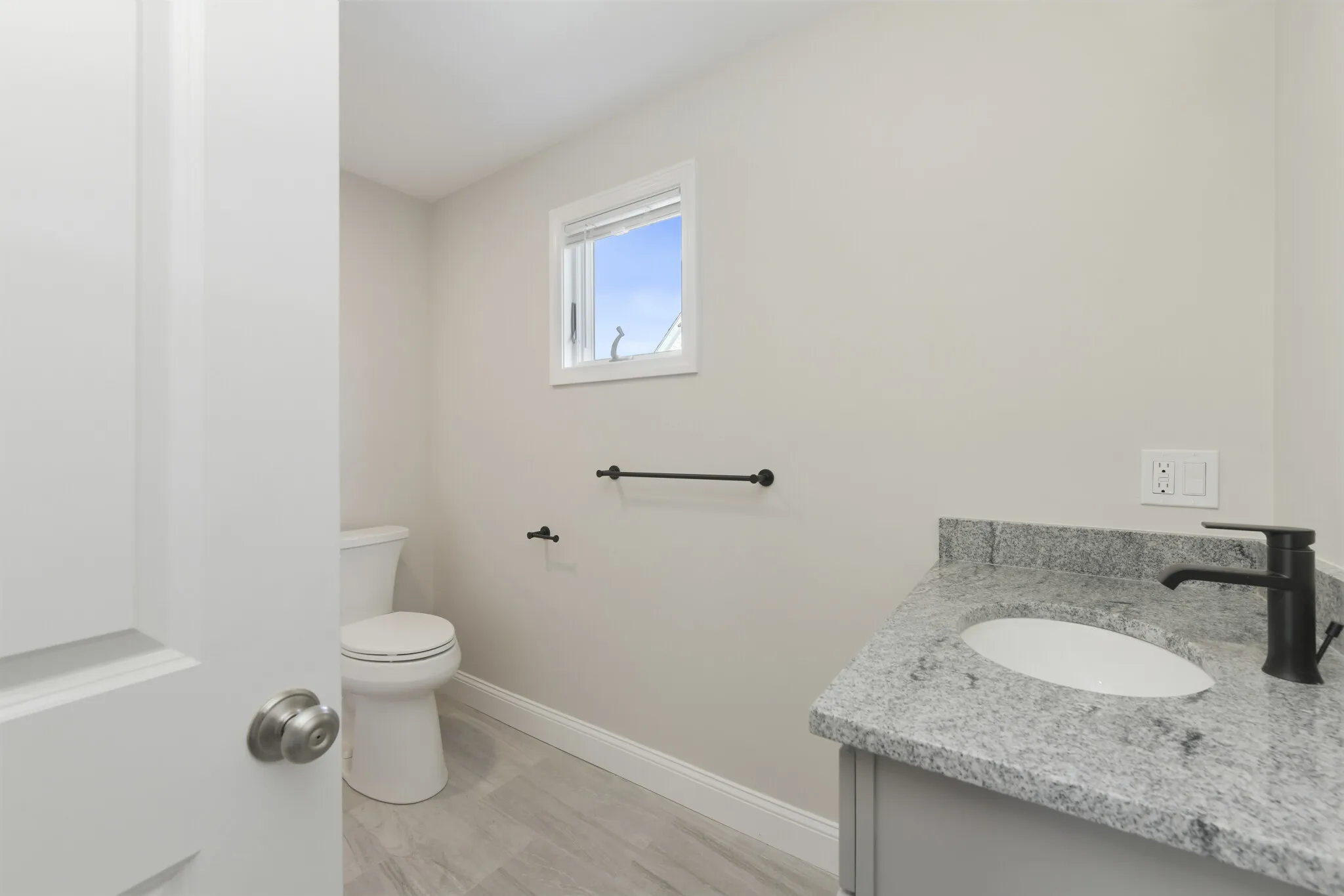 4 bed, 2 bath apartment for rent at 4 Benson St Unit 0, Brighton — photo 14 of 26