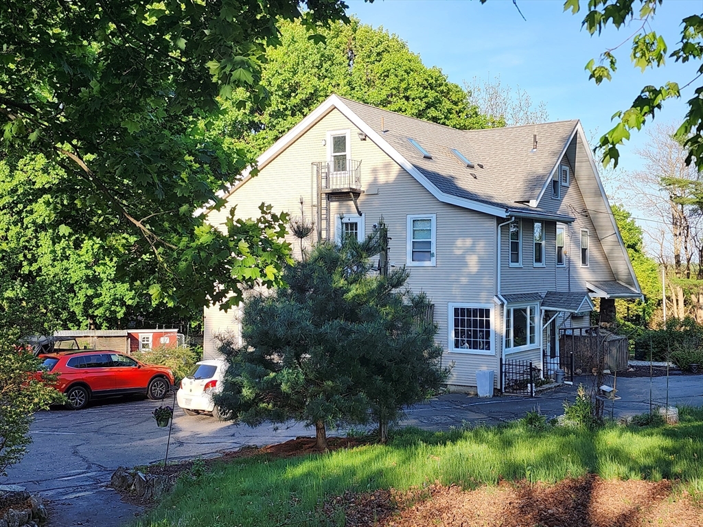1 bed, 1 bath apartment for rent at 4 Bigelow Unit A, Southborough — photo 1 of 25