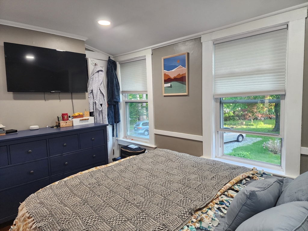 1 bed, 1 bath apartment for rent at 4 Bigelow Unit A, Southborough — photo 22 of 25