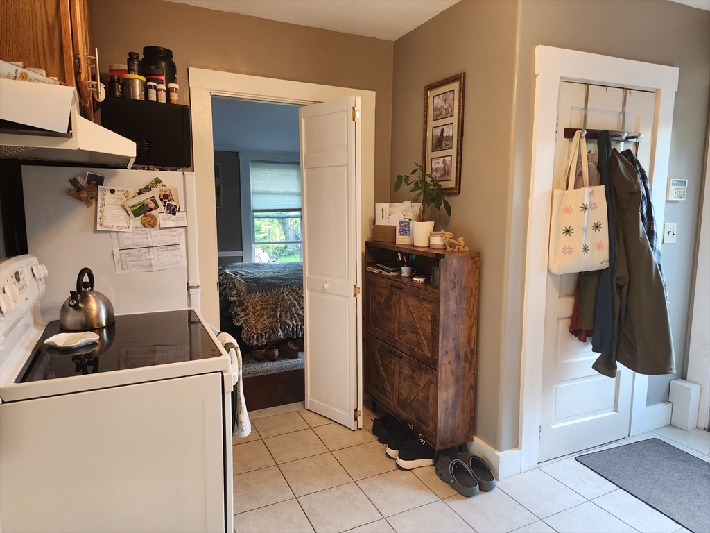 1 bed, 1 bath apartment for rent at 4 Bigelow Unit A, Southborough — photo 17 of 25
