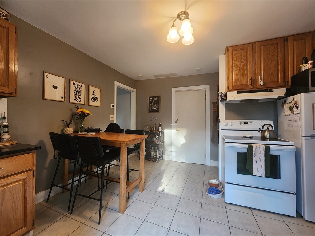 1 bed, 1 bath apartment for rent at 4 Bigelow Unit A, Southborough — photo 13 of 25