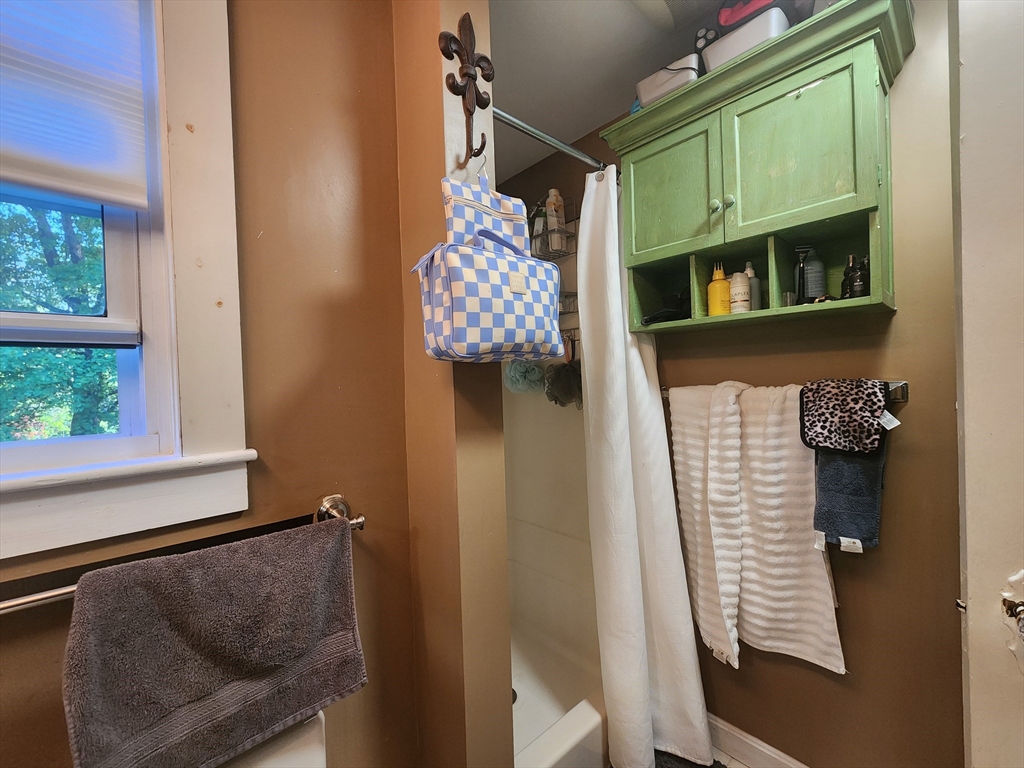 1 bed, 1 bath apartment for rent at 4 Bigelow Unit A, Southborough — photo 24 of 25