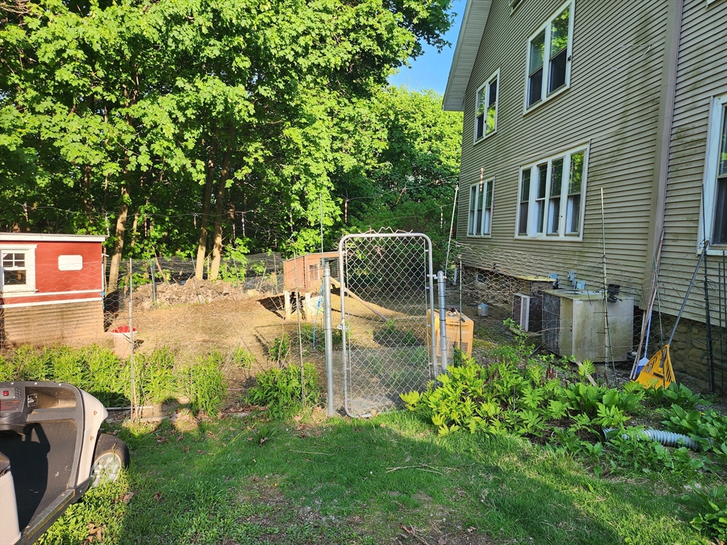 1 bed, 1 bath apartment for rent at 4 Bigelow Unit A, Southborough — photo 8 of 25