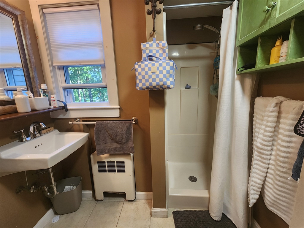1 bed, 1 bath apartment for rent at 4 Bigelow Unit A, Southborough — photo 25 of 25