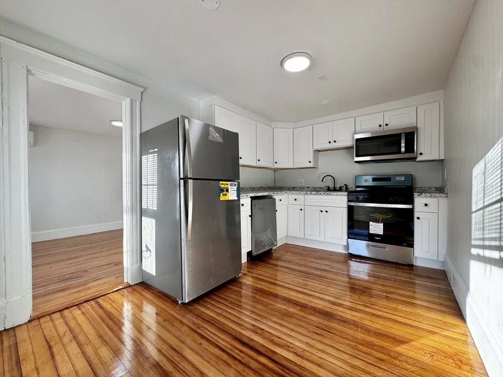 1 bed, 1 bath apartment for rent at 4 Bird St Unit 7, Foxboro — photo 7 of 17