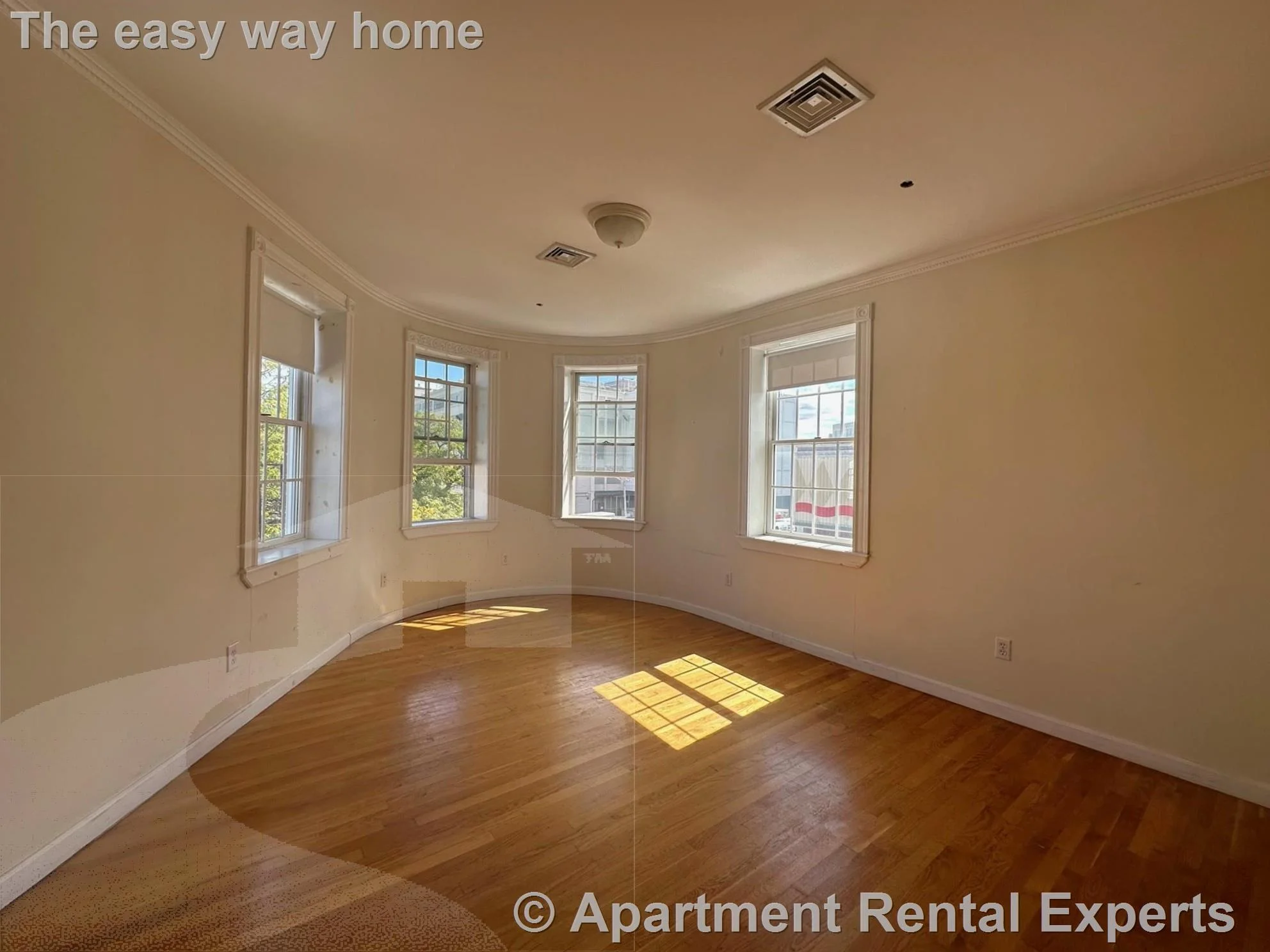 2 bed, 1 bath apartment for rent at 4 Bishop Allen Dr Unit 2, Central Square — photo 2 of 7